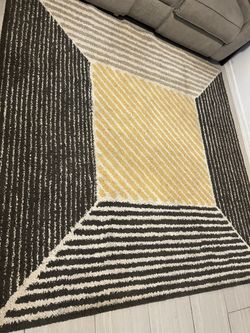 IKEA BIRKET Rug 79”x79” -6’7”x6’7”