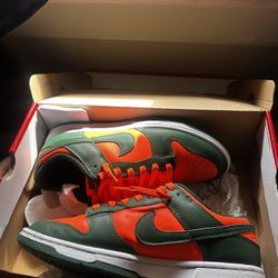 Men Dunks 