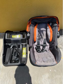 Eddie Bauer baby carrier  infant car seat