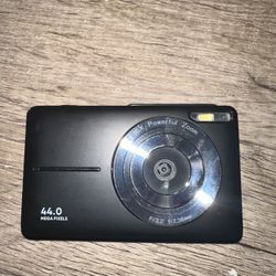 Digital Camera 
