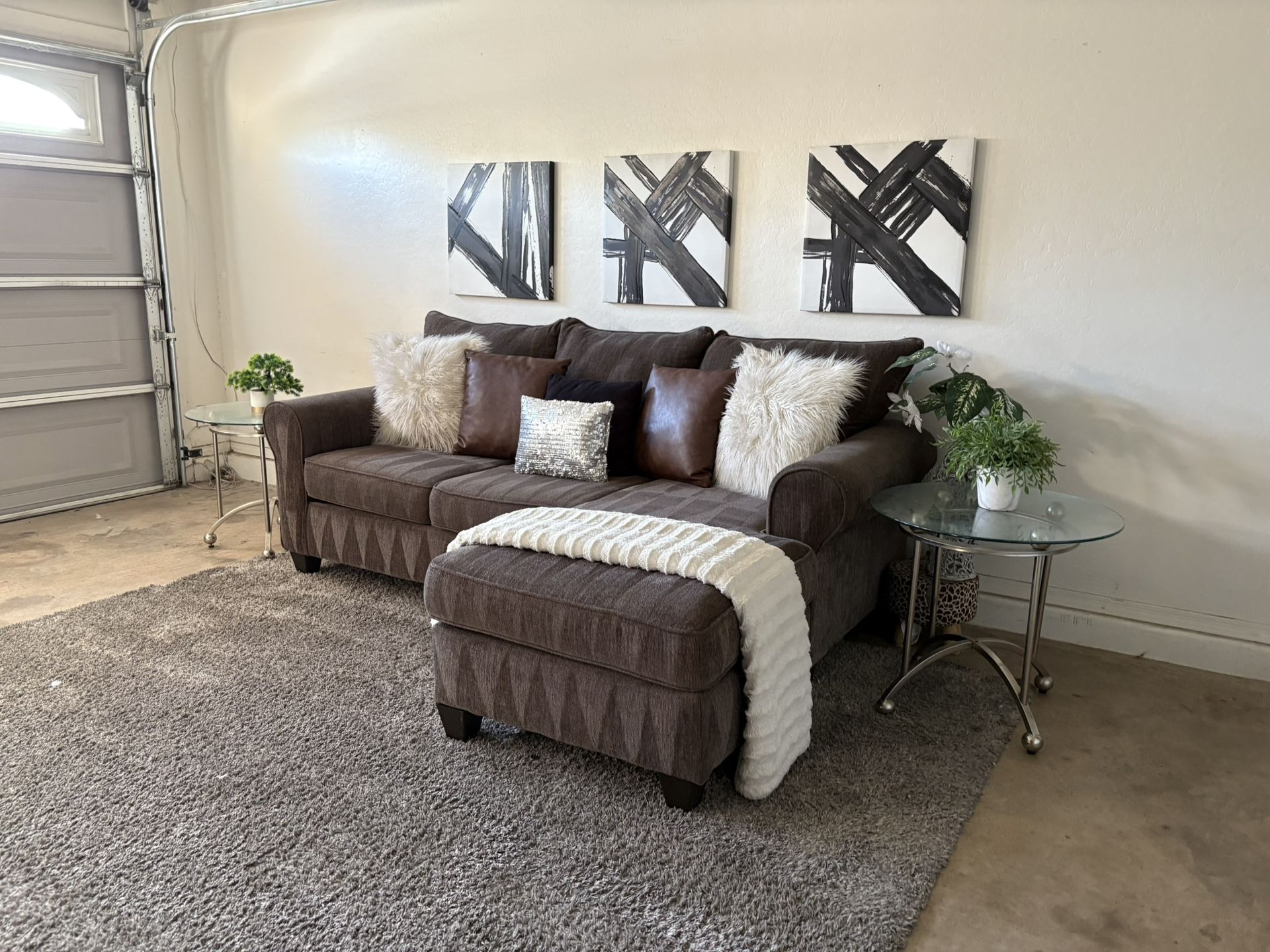 Gently Used Sectional Sofa / Reversible Chaise