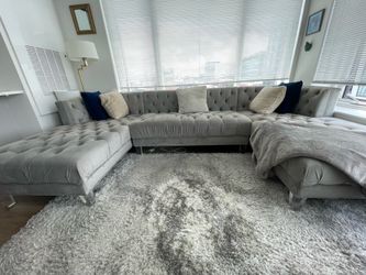 Tufted Gray U Sectional couch