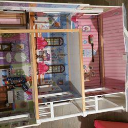 Doll House 3.5 Ft Tall