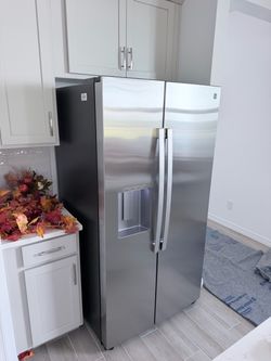 BRAND NEW FRIDGE