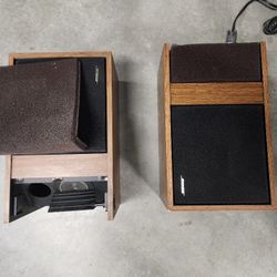 Vintage Bose Speakers 301 Pair