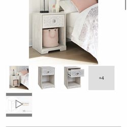 Night stand/ end tables (2)