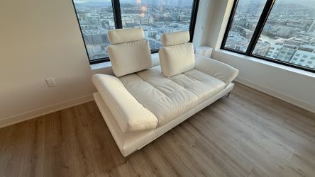Modani Livio Sofa - White - Like New
