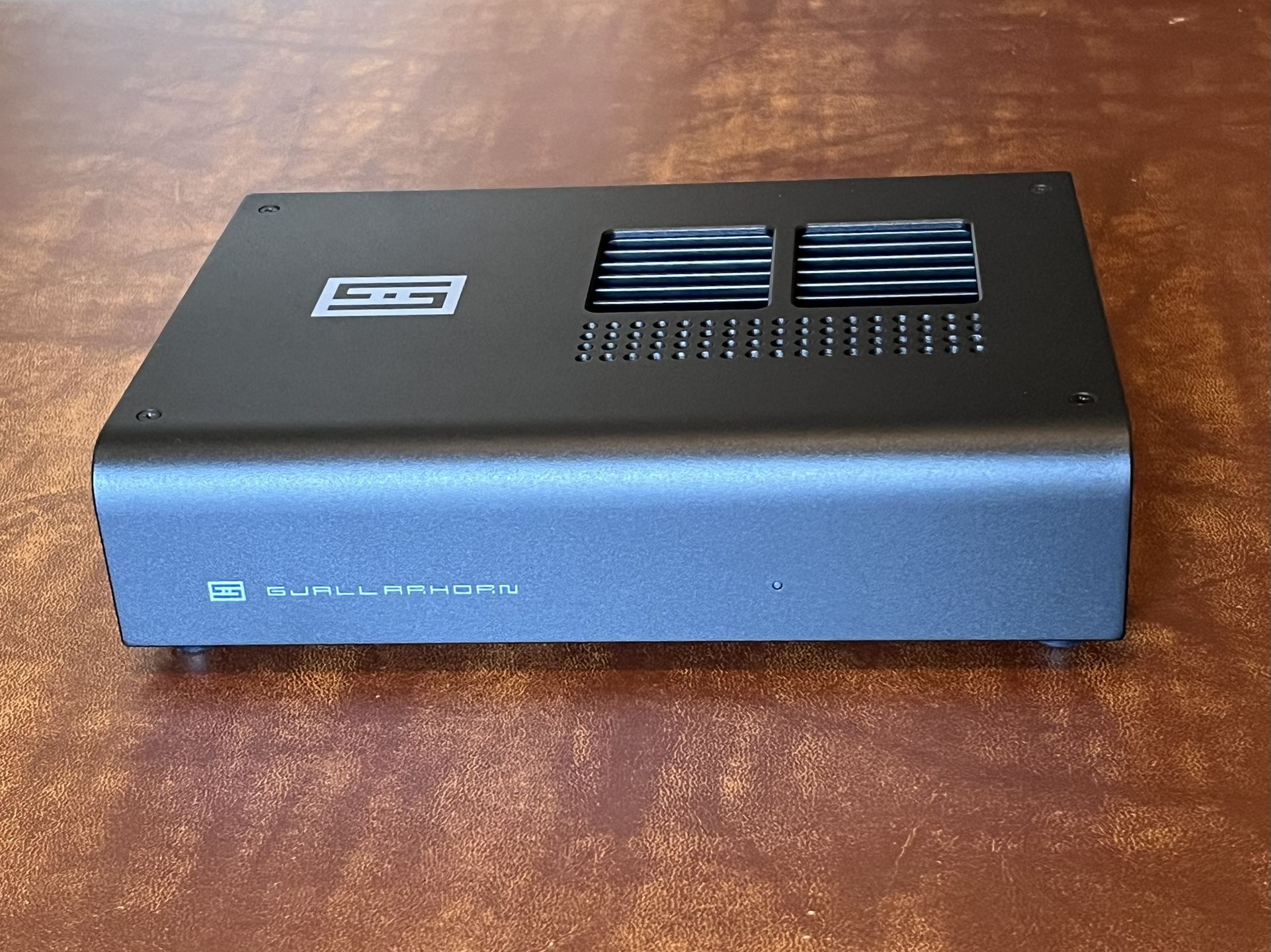 Schiit Gjallarhorn Compact Speaker Amp