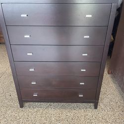 Nice. Heavy. Chest Of Drawers. Dresser