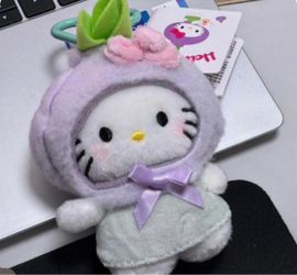 hello kitty plush keychain