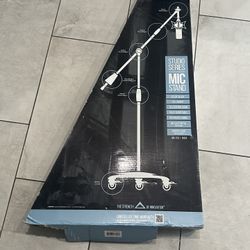 Ultimate Support Studio Series Mic stand (NEW)