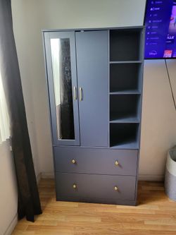 CLOSET ARMOIRE
