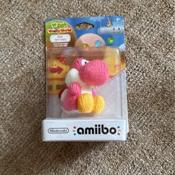 Nintendo Pink Yarn Yoshi Amiibo