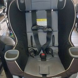 Graco Extend2Ft CNV carseat