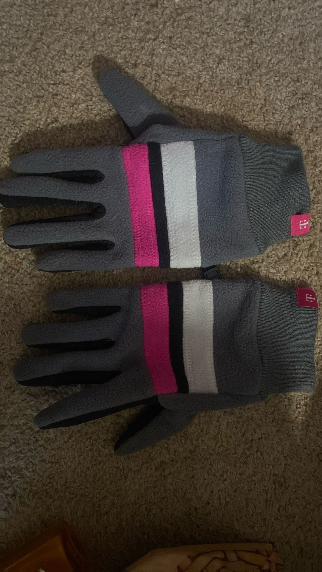 T-MOBILE PHONE GLOVES
