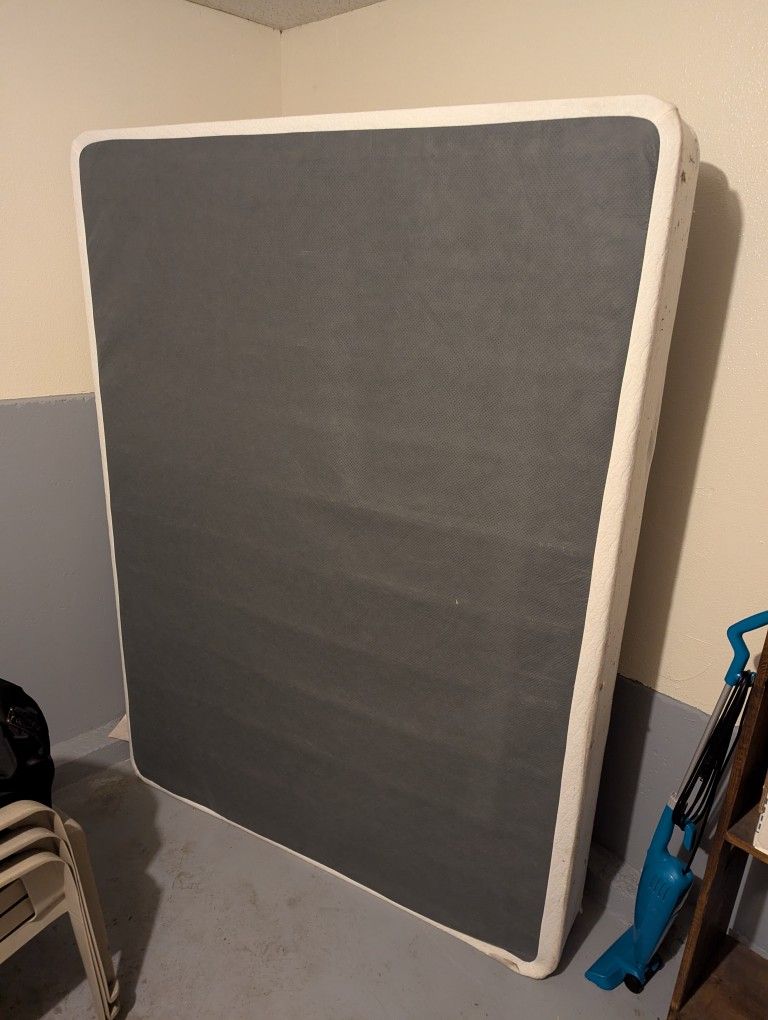 Free Queen Sized Box Spring