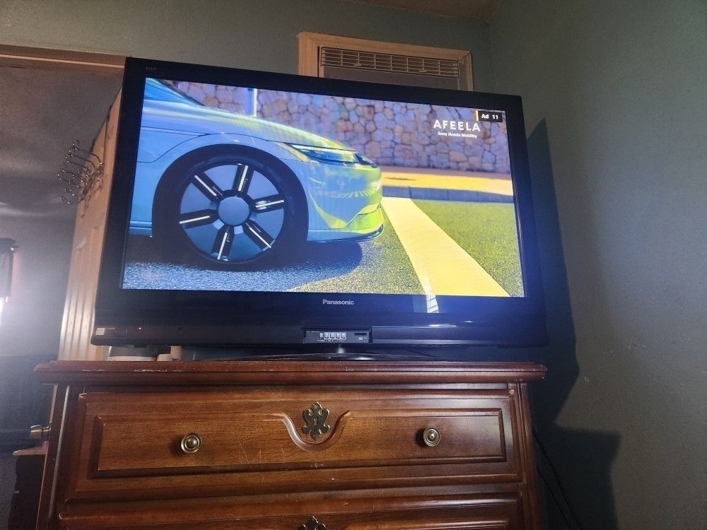 Panasonic 40 Inches