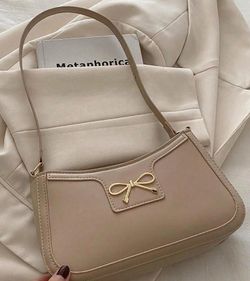 Elegant Crescent-Shaped Handbag For Ladies