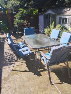 Outdoor Patio Table and Chair Set