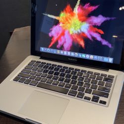 Apple MacBook Pro 13” Core 2 Duo processor 4GB RAM 250GB STORAGE HDD DRIVE $140