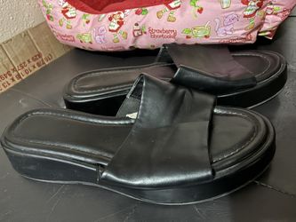 Black Chunky Heel Sandals