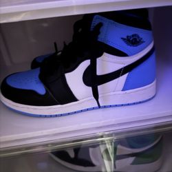 Jordan 1 Mid 
