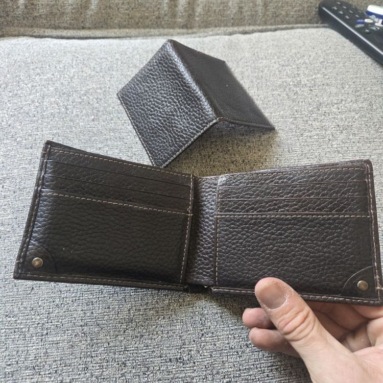 Leather wallet W/ Insert