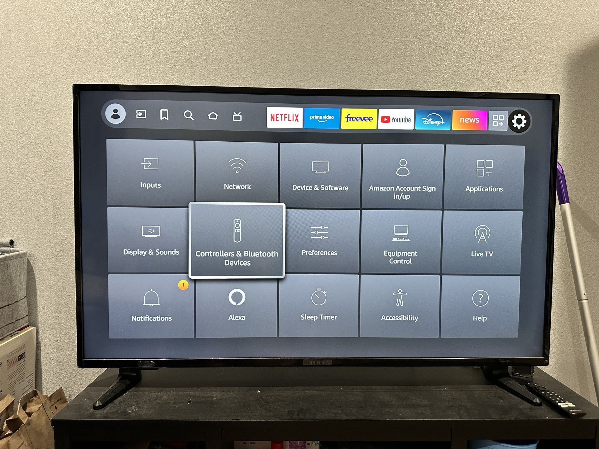 INSIGNIA 50-inch Class F30 Series (Like New)