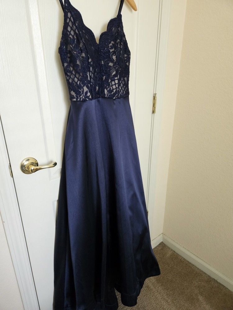 Windsor Formal Dress, Size 7 - New!!!