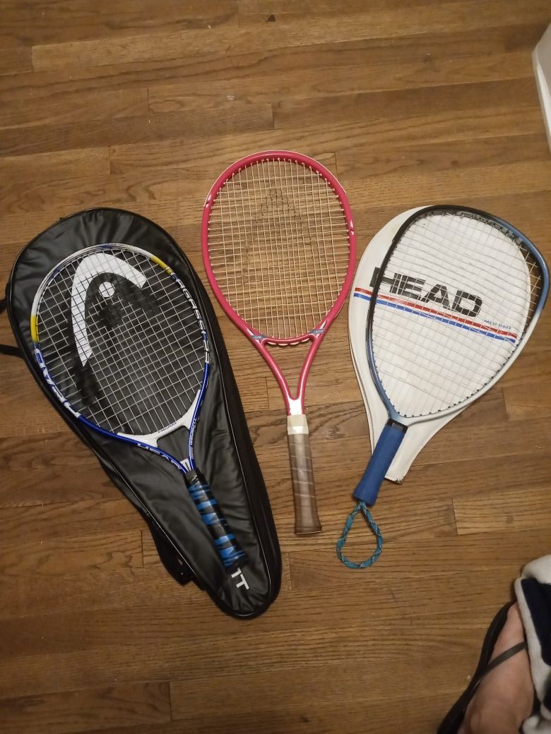 Head tennis racket bundle