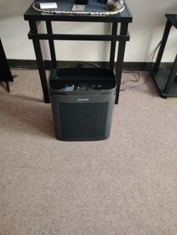 Honey well power plus hepa air purifier for medium and large room black 4settings 100-300