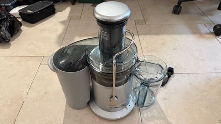 Breville The Juice Fountain® Plus Juicer Machine New Without Box This simple no-nonsense juicer is the perfect way to get yourself into the world of j