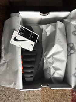Nike MNMD 001 Slides Size 9