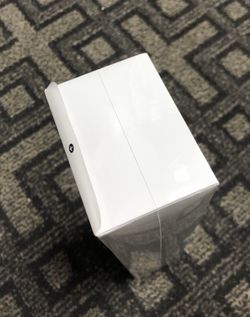 Brandnew Apple Watch series 5 40mm GPS +Cellular-Gold