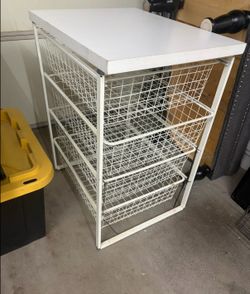 Drawer unit - GREAT FOR TEACHERS!!