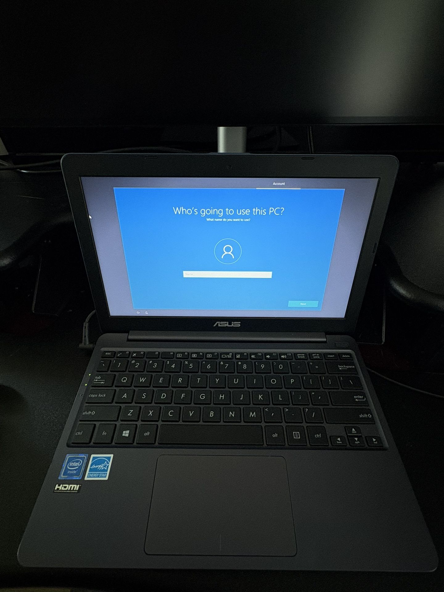 ASUS E203M Notebook/PC