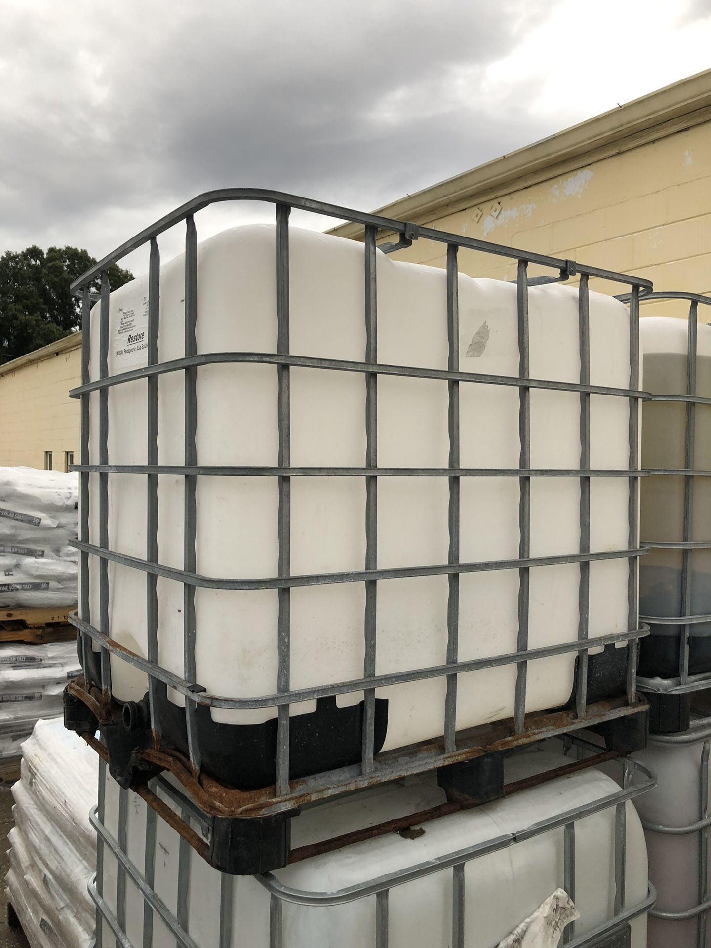 250 gallon storage tank