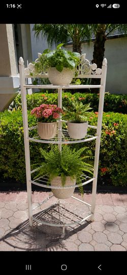 White Metal Corner Plant Stand 4-Tier (Plants are not included)