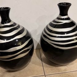 Art Glass Vases Black and Silver Swirl Set of (2)