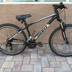 Giant ATX 3 Disc 26” (2020) Mountain Bike - XS