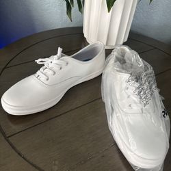 Meds Leather Casual Sneaker