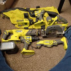 8pc Ryobi Power Tool Set