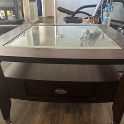 FREE COFFEE TABLE IN HILLCREST.