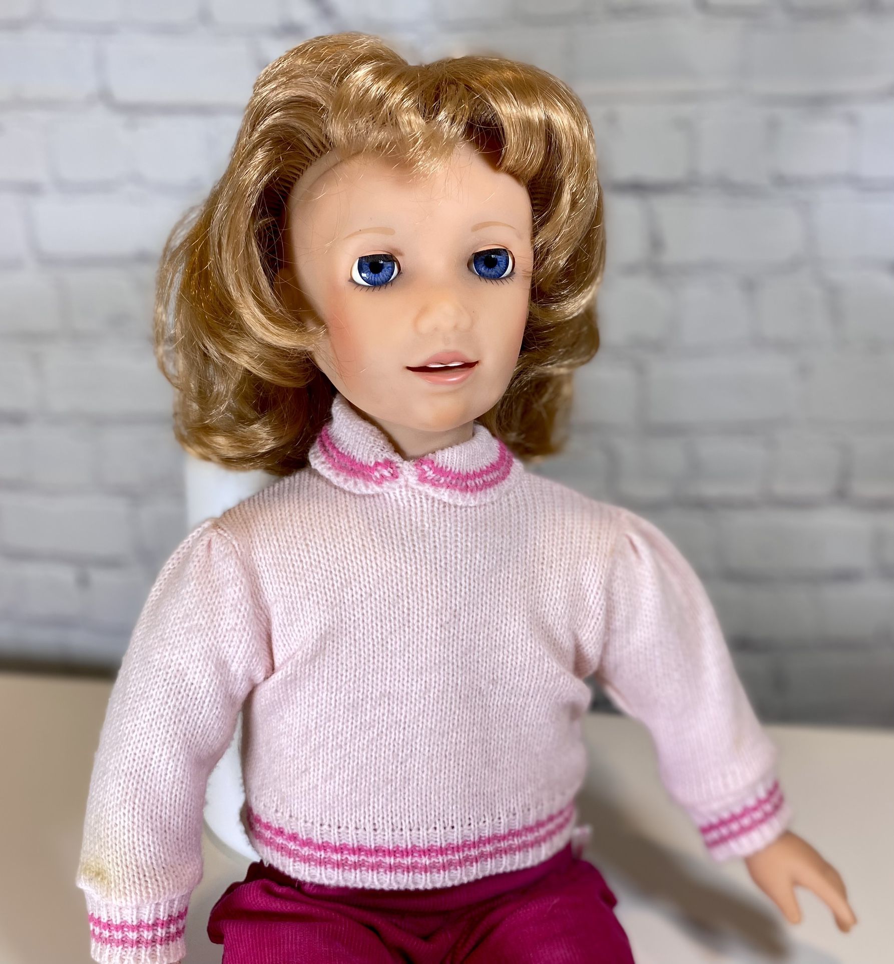 Vintage 1987 World Of Wonder Talking “Julie” Doll With Batteries Included!