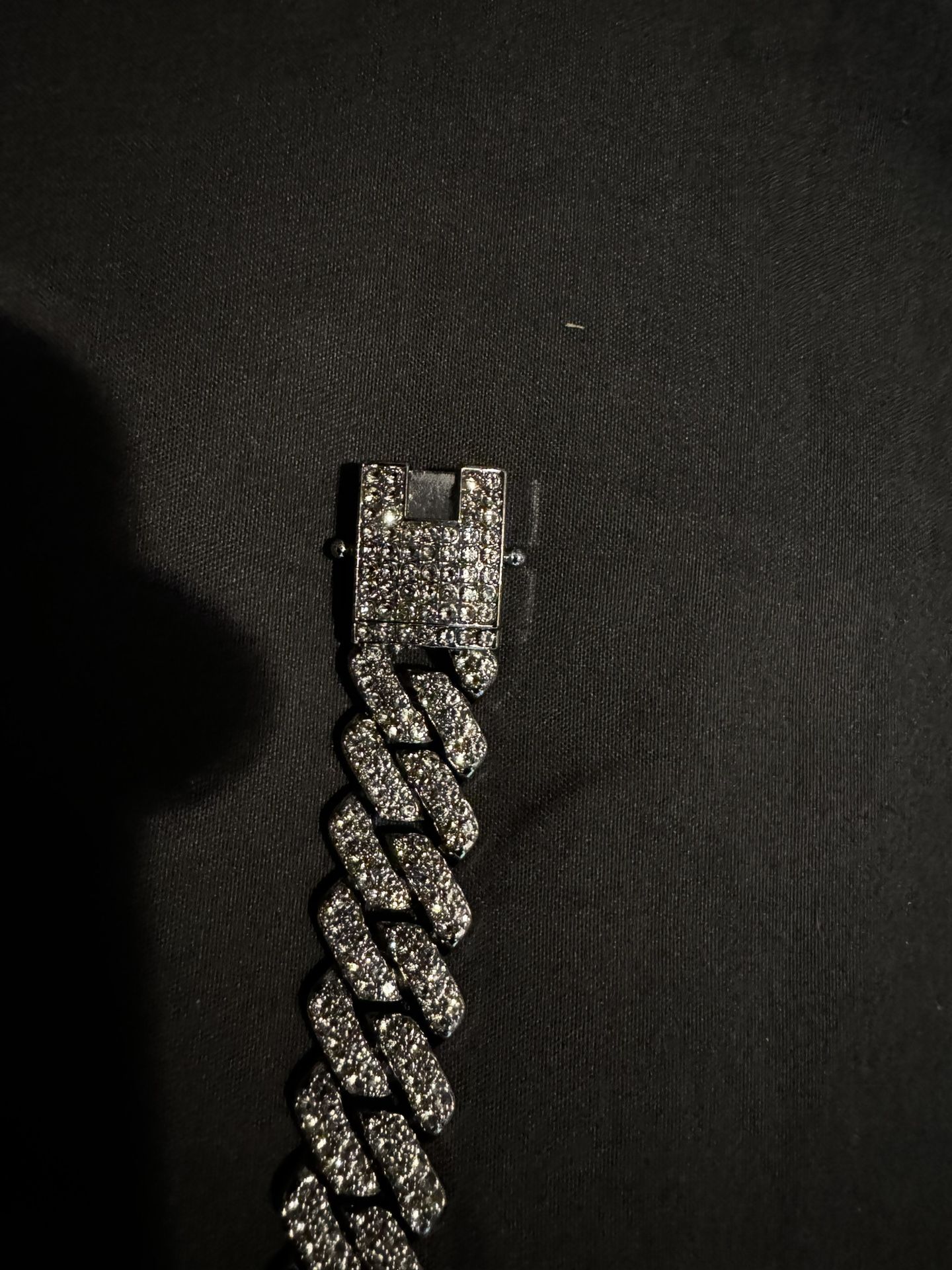 2 Medium Size Dog Collar Moissanite And White Gold Played