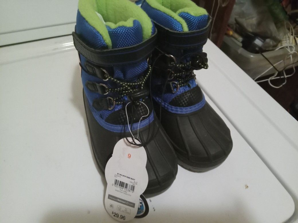 All Terrain Boots Size 6 Toddlers Brand New Never Worn 