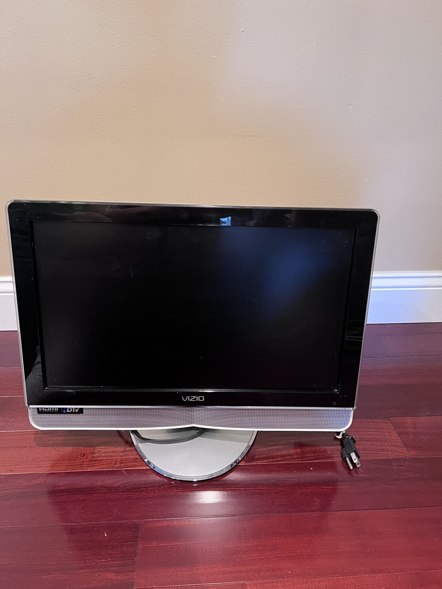 Vizio VX20L HDTV 20” LCD TV No Remote Included