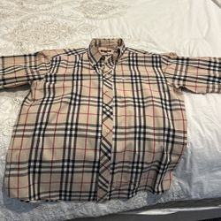 BURBERY Shirt. XL