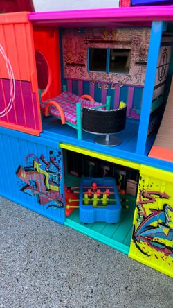 Barbies, lol house, Vehicles, Furniture, accessories & more