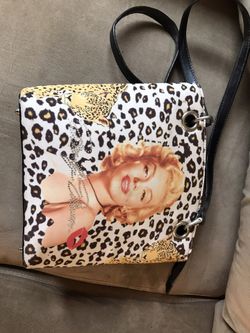 Marilyn Monroe purse 👛 (20$)